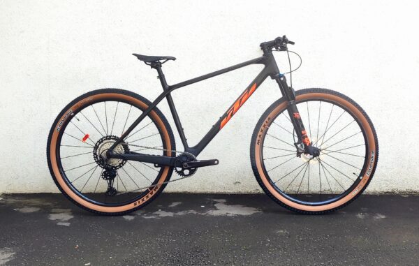 KTM Myroon Master / Carbon Matt