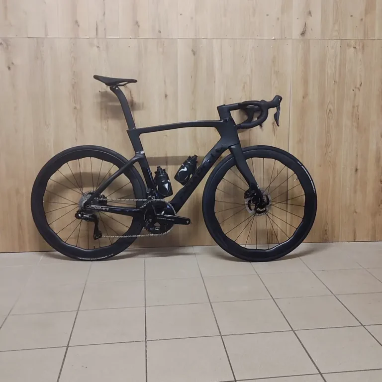 PINARELLO Dogma F (2025)