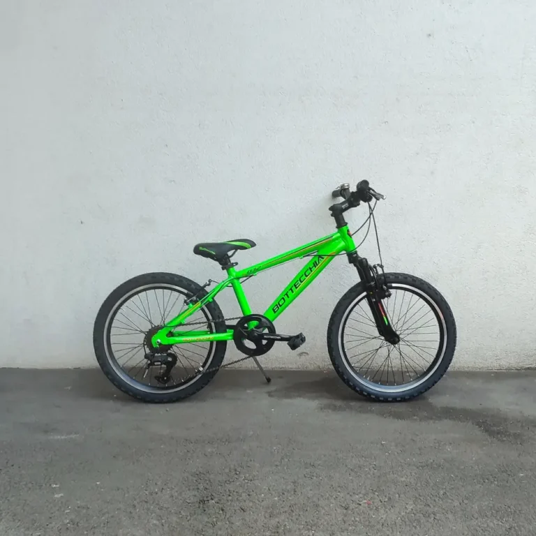 BOTTECCHIA Junior AL-032 green (2023) - 20"