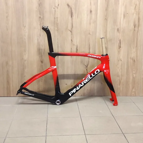 PINARELLO Dogma F - sonic red (2024)
