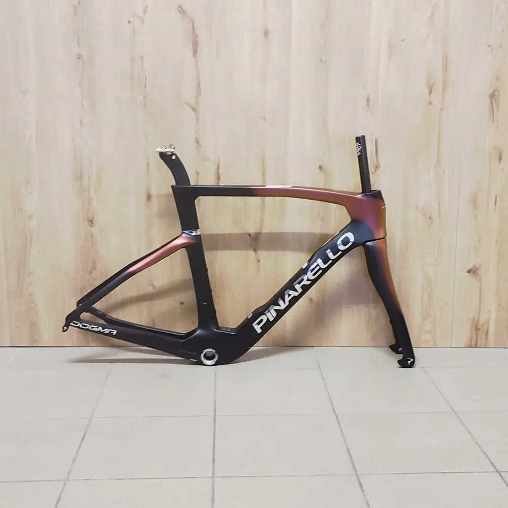 PINARELLO Dogma F - luxter red gold (2025)