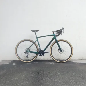 BND Customized Gravel - green metallic