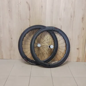 PANCHO Aero Rush / Laufräder