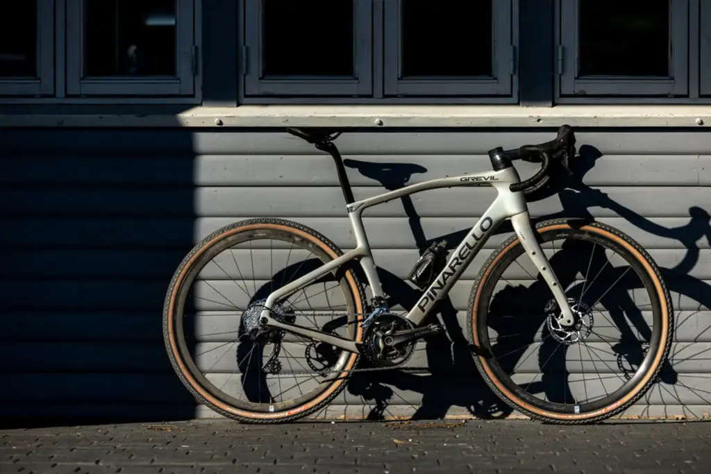 PINARELLO Grevil F1 (2026)