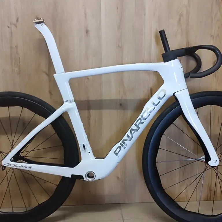 PINARELLO Dogma F - crystal white (2026)